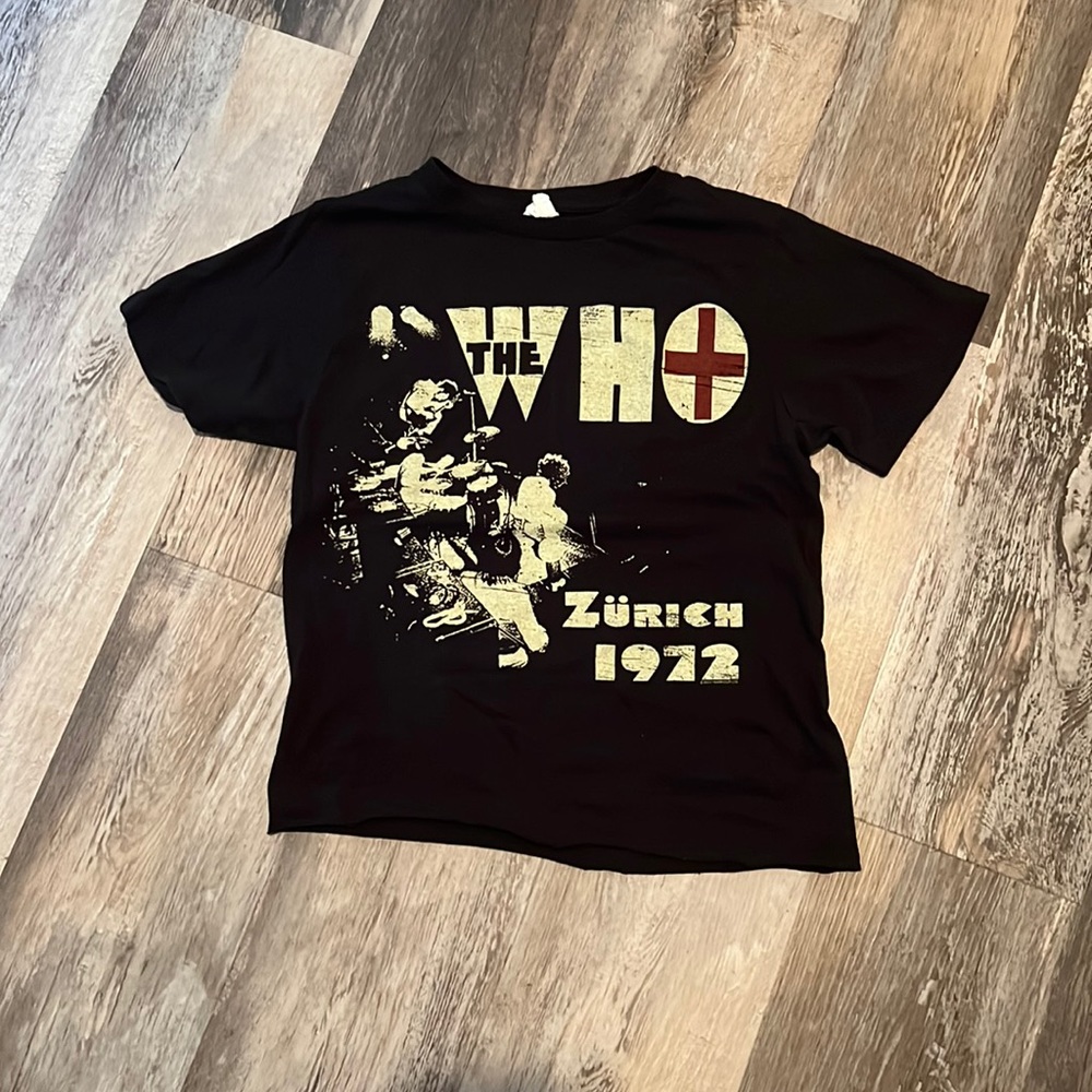 Vintage cropped The Who tee.